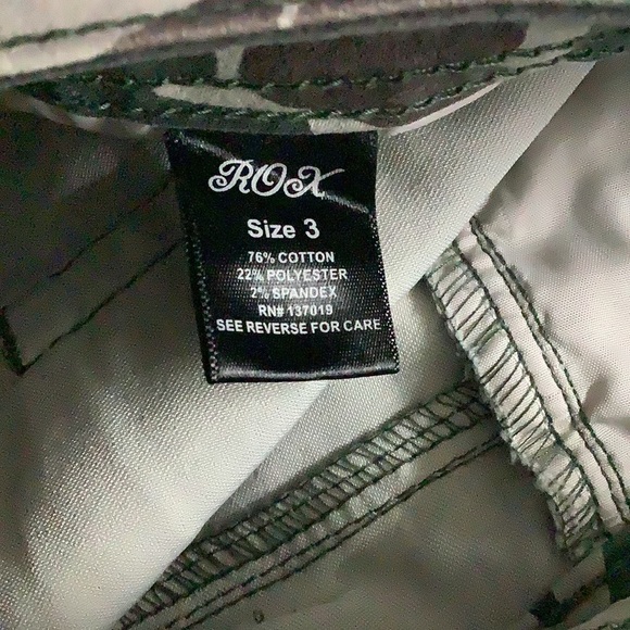🆕ROX Denim- Size 3 Camouflage Skinny Jeans - Picture 7 of 7